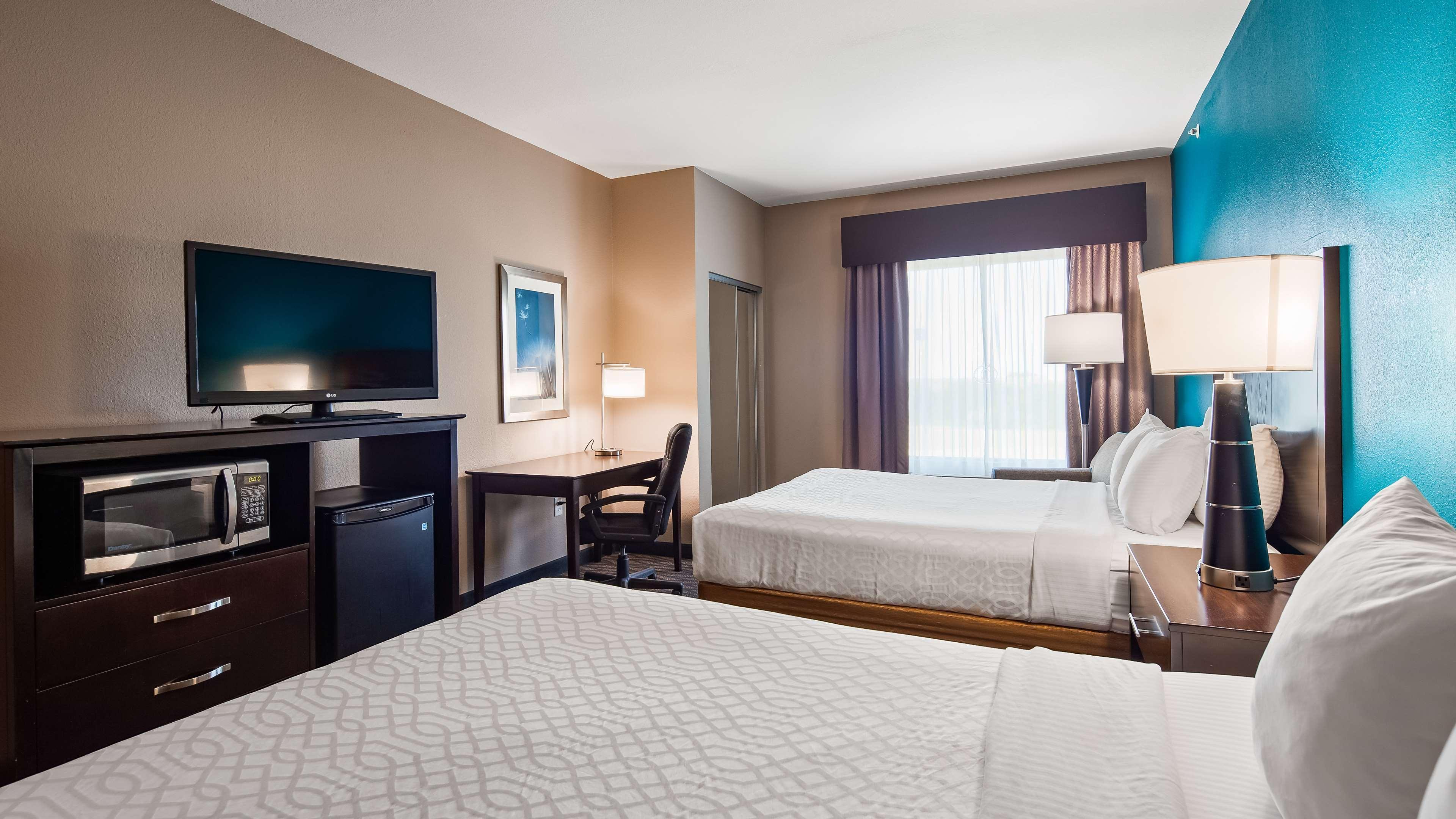 Best Western Plus Hiawatha Hotel מראה חיצוני תמונה