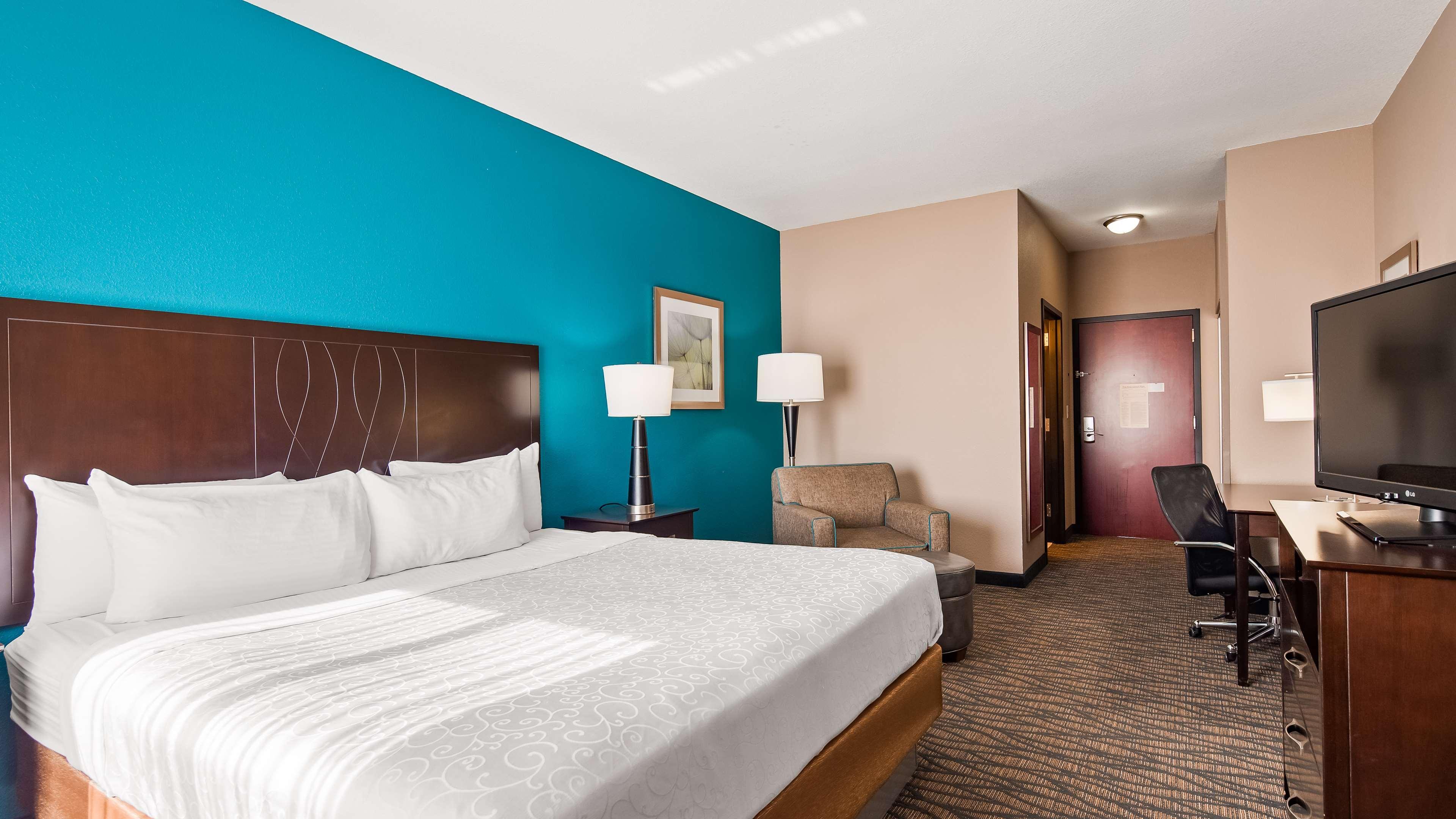Best Western Plus Hiawatha Hotel מראה חיצוני תמונה